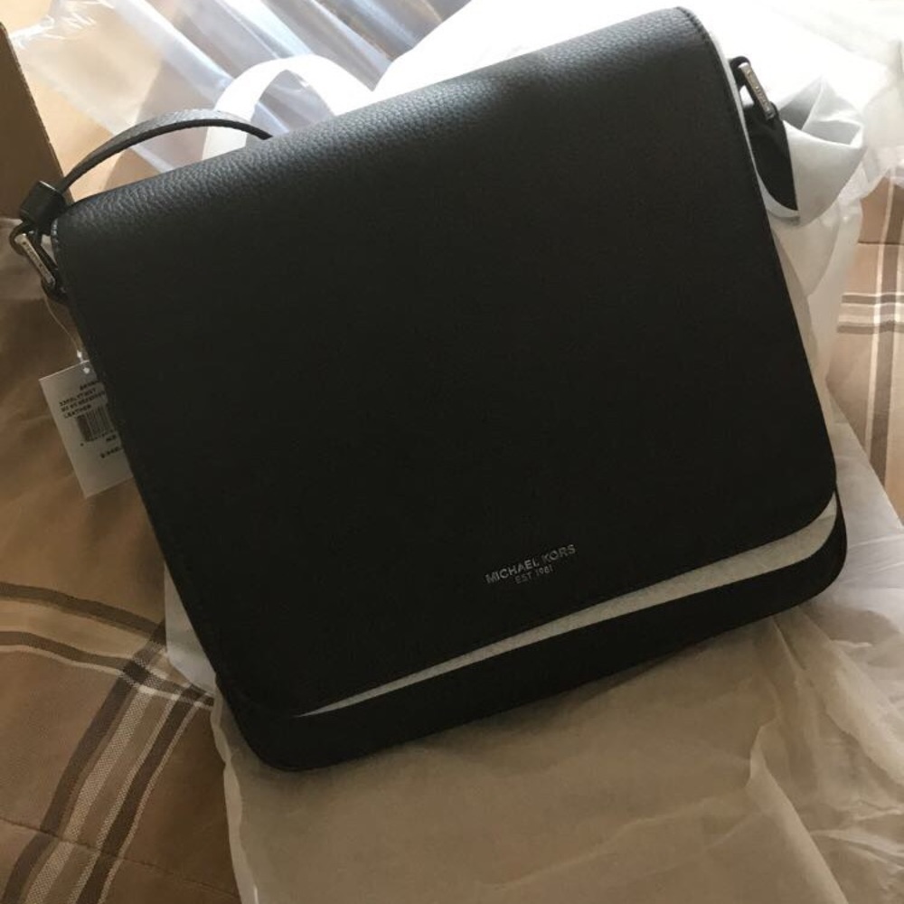 Michael Kors Messenger bag, Bryant medium leather